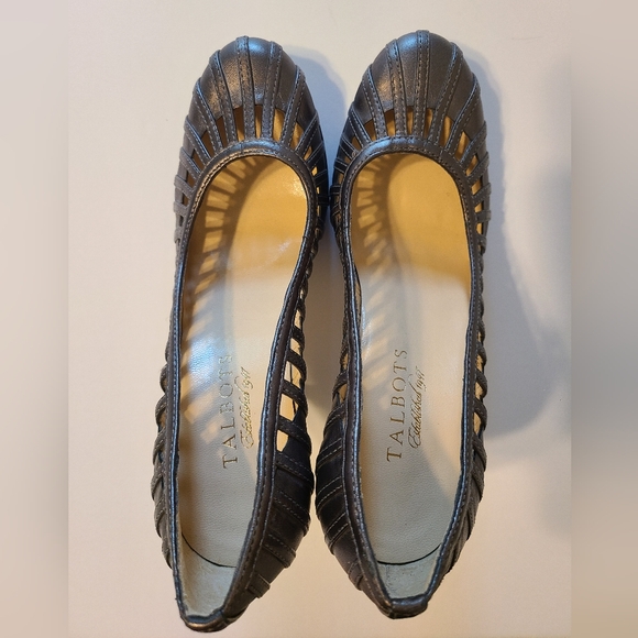 Talbots 6 1/2 B Silver leather high Heel Cage Classic Pump Career Cocktail - Picture 4 of 11